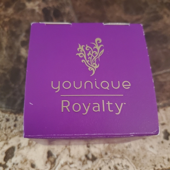 Younique Hydrating Mask new in package - Picture 4 of 5